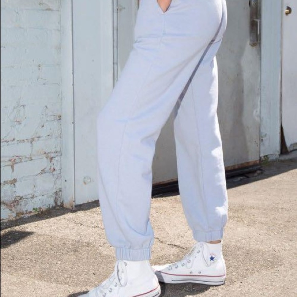 Brandy Melville Rosa Sweatpants